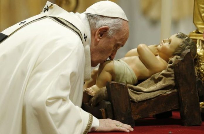 Papa messa Natale Natale