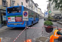 Centro storico: dieci minuti di “quotidiana follia”