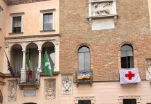 Croce Rossa: per la Giornata mondiale bandiera in Comune