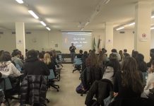 Racchetti-da Vinci. La scuola educa contro la violenza di genere insieme alla Polizia di Stato